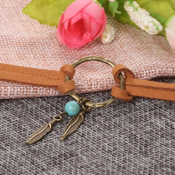 Fashion Choker Necklace - Picture 4 of 8